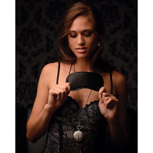Маска на глаза Le Boheme Satin Blindfold, черный: Для кого Унисекс