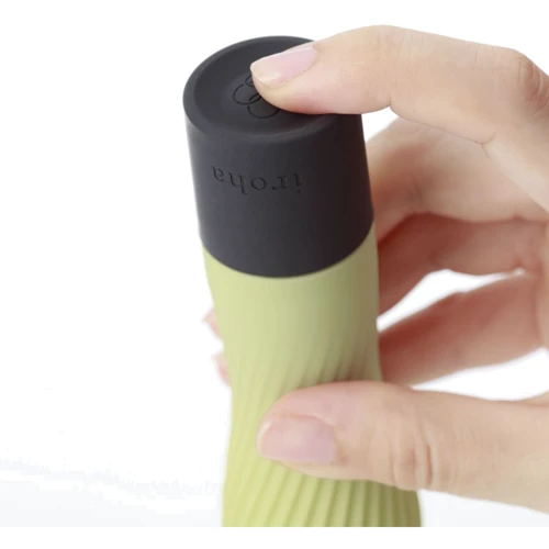 Вибратор IROHA ZEN Matcha с нежной ребристой поверхностью: Диаметр, см 3.4
