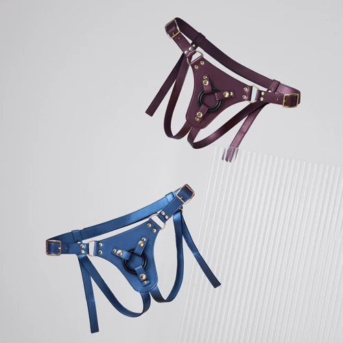 Трусики для страпона Strap-On-Me Leatherette Harness Generous - One Size - Aubergine фото 1