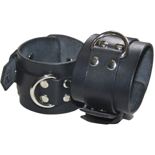 Кожаные наручники лайт Kiss Leather: Цвет черный