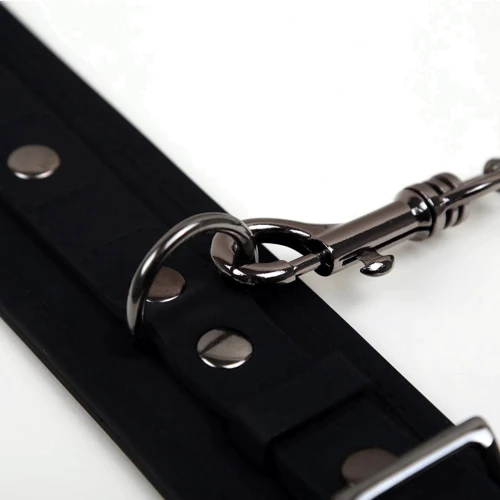 Наручники из силикона Pornhub Silicone Wrist Buckles: Цвет черный
