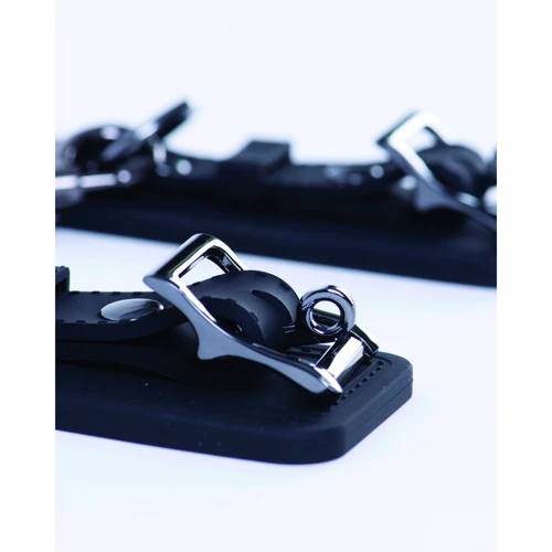 Силіконові наручники PornHub Silicone Wrist Buckles: Колір чорний