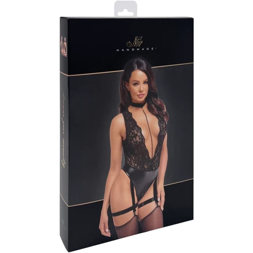 Боди Noir Handmade F297 Libido Deep-V bodysuit with collar, pearl chain and garter Black, 3XL: Применение На тело